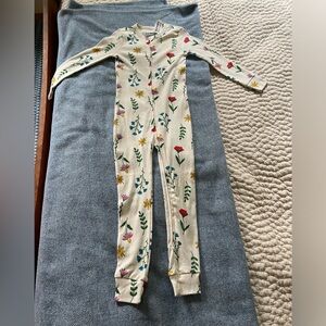 NWT Old Navy toddler girls floral zippered onesie PJs